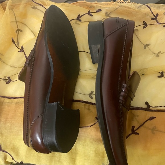 Men’s brown leather penny loafers/dress shoes - Picture 2 of 3
